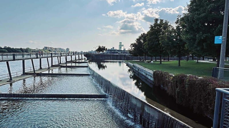 Montreal Private Walking Tour 2h Plus Video Experience 360° - Final Thoughts