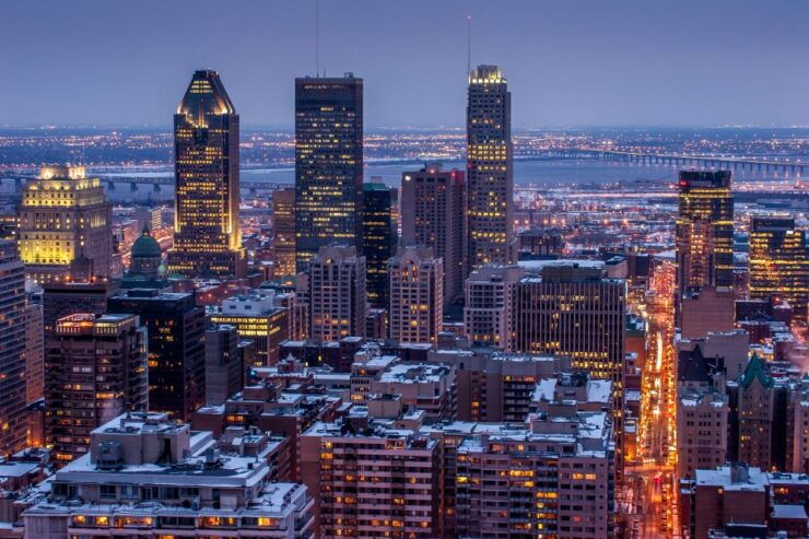 Montreal: Small Group Evening City Tour - Pickup Details and Experience Highlights