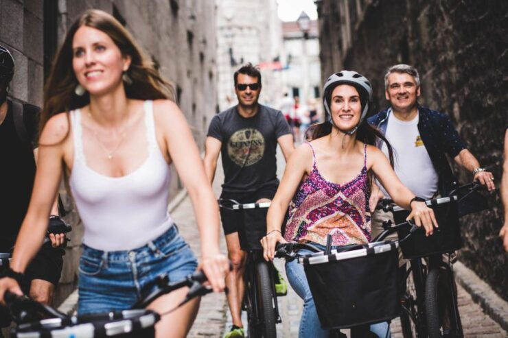 Montreal's Highlights Bike Tour - Downtown & Old Montreal - Booking Information
