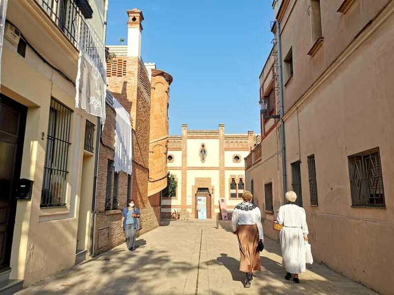 Montserrat & Gaudi's Crypt Private Day Trip - Hotel Pickup - Practical Details and Tips