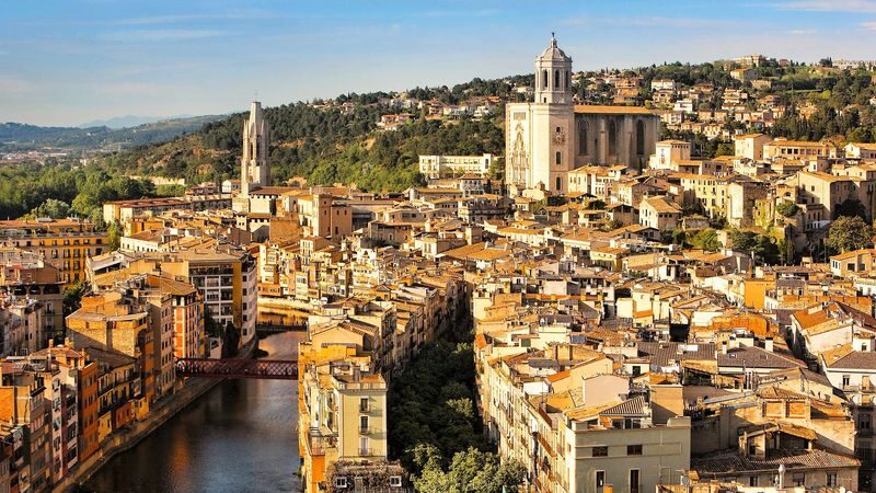 Montserrat, Girona & Costa Brava Full-Day Small Group Tour with Hotel Pickup - One day, three different Catalonias