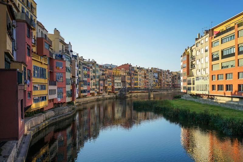 Montserrat, Girona & Costa Brava Full-Day Small Group Tour with Hotel Pickup - Who should book this tour?