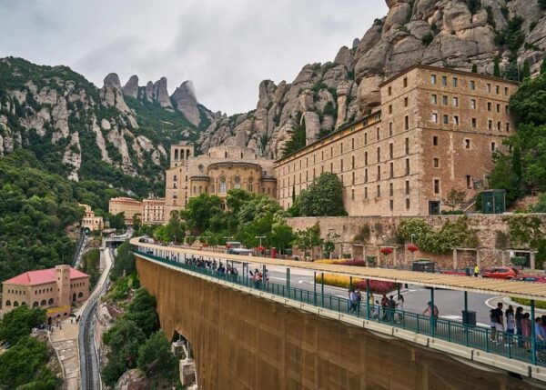 Montserrat: Gothic Architecture, Monastery and Black Madonna - Exploring Montserrat Monasterys Architecture