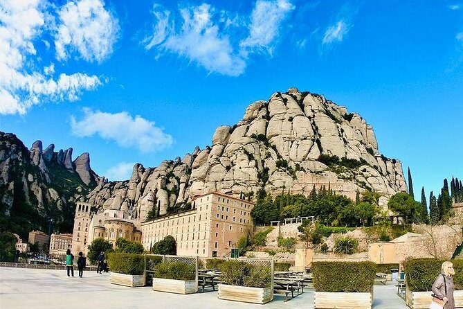 Montserrat Half Day Guided Tour and Round Trip Transport - The Sum Up
