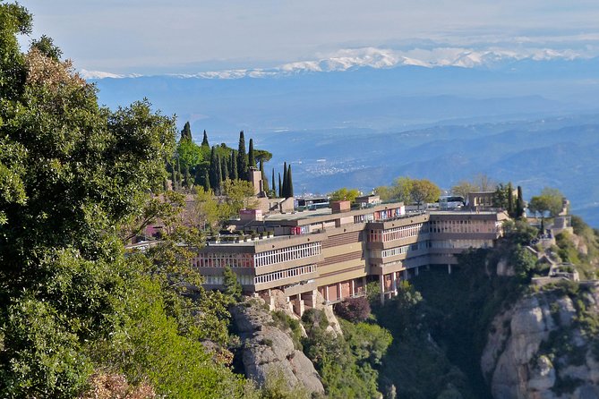 Montserrat Hiking Experience From Barcelona - Guide Expertise and Memorable Experience