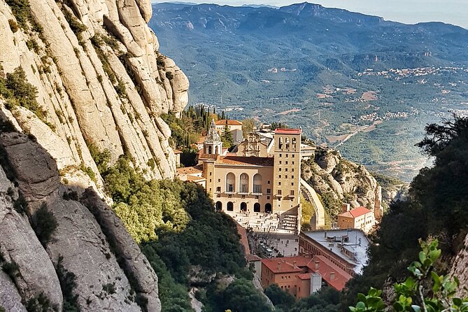 Montserrat Hiking Experience With A Mountain Leader - Background