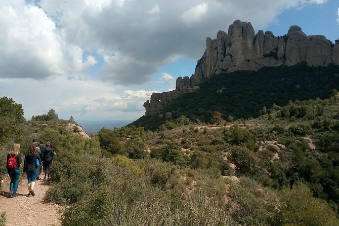 Montserrat Land of Shrines - One Day Small Group Hiking Tour From Barcelona - Traveler Reviews and Experiences