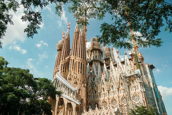 Montserrat & Sagrada Familia Small Group Tour With Audioguide - Tour Details and Inclusions