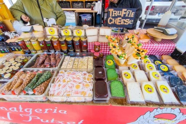 MONTSERRAT: TOUR IN ROMANIAN LANGUAGE - Tour Pricing and Duration