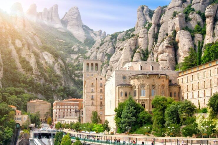 Montserrat Wine Tasting Tour From Barcelona Day Trip by Car - Experience Highlights and Itinerary