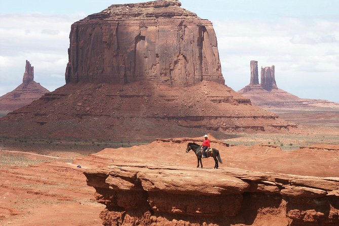 Monument Valley Day Tour From Flagstaff - Common Questions