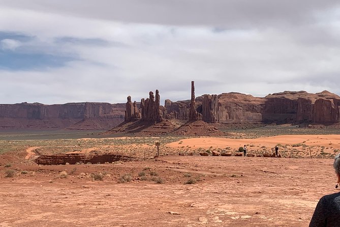 Monument Valley Guided Express Tour - Tour Overview and Details