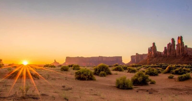 Monument Valley: Sunrise or Sunset Tour with Navajo Guide - Good To Know