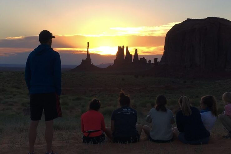 Monument Valley: Sunset Tour With Navajo Guide - Activity Highlights