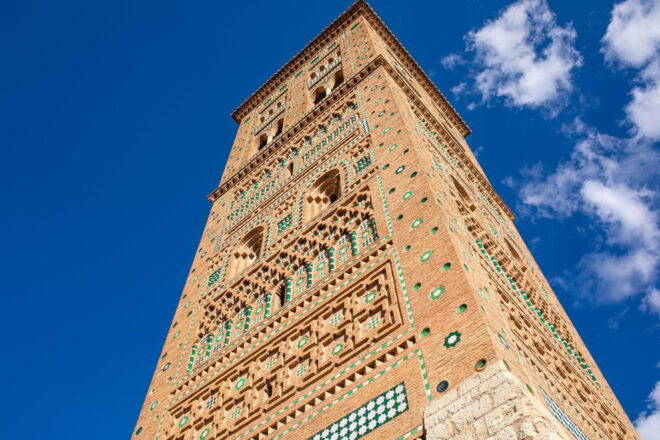 Monumental, Legendary and Unknown Teruel. - Belle Époque Families and Tales