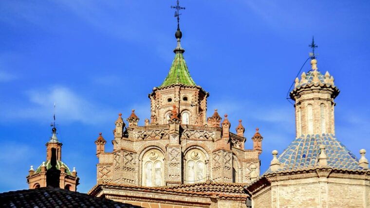 Monumental, Legendary and Unknown Teruel. - The Belle Époque Turolense