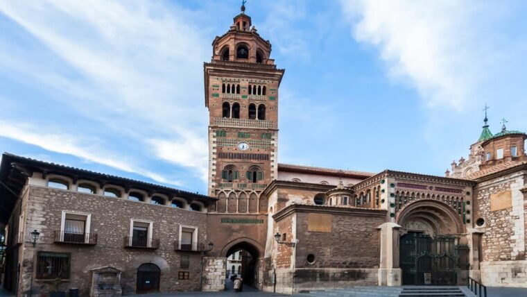 Monumental, Legendary and Unknown Teruel. - The Lovers of Teruel: A Timeless Legend