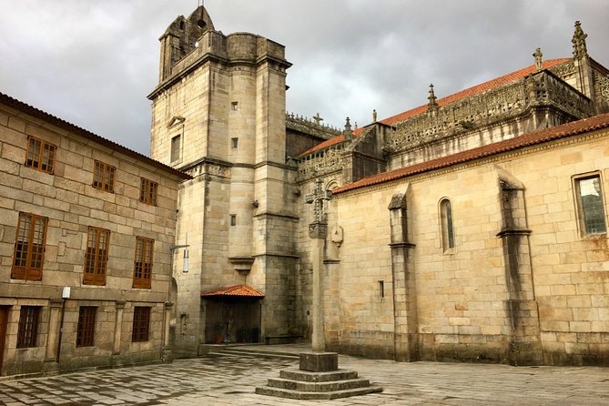 Monumental Morning Walking Tour in Pontevedra - Meeting and Pickup Information