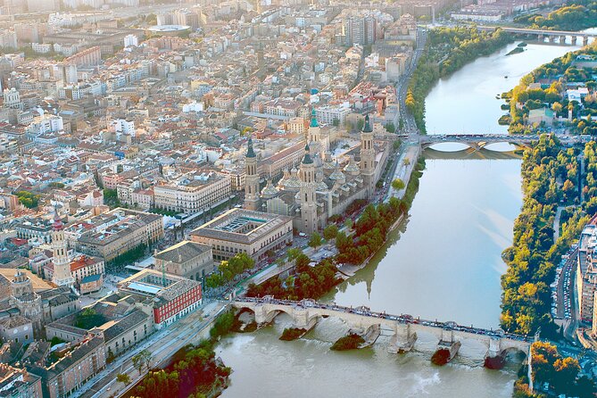 Monumental Walking Tour in Old Town of Zaragoza - Architectural Wonders