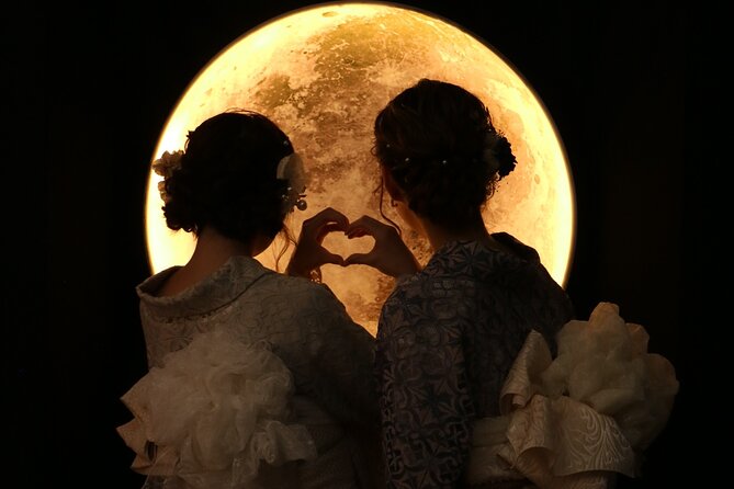 Moon Plan Selfie Photoshoot Experience in Kanazawa - Meeting and Pickup