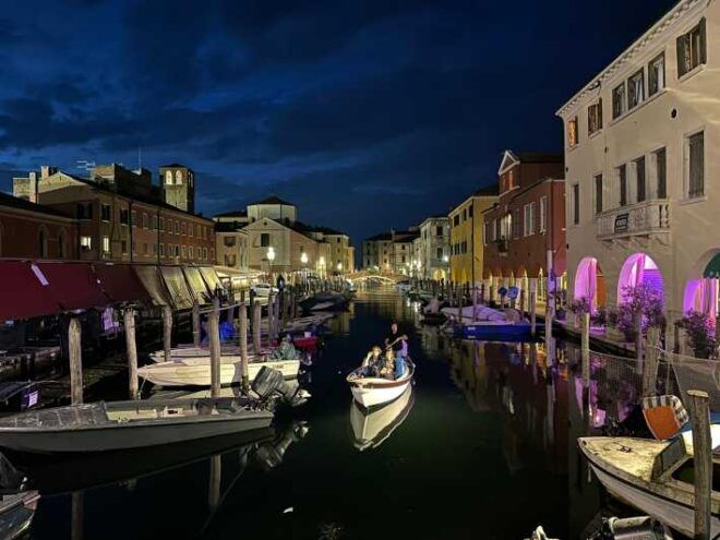 Moonlight Rowboat Romance - Highlights of the Tour