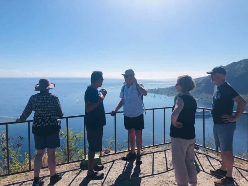 Moorea:4X4 safari excursion between land and sea with lunch - FAQ