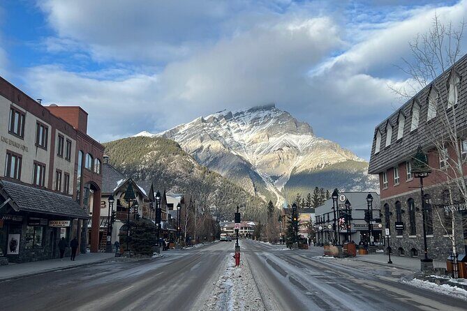 Moraine Lake Banff Town Lake Louise Johnston Canyon - FAQs