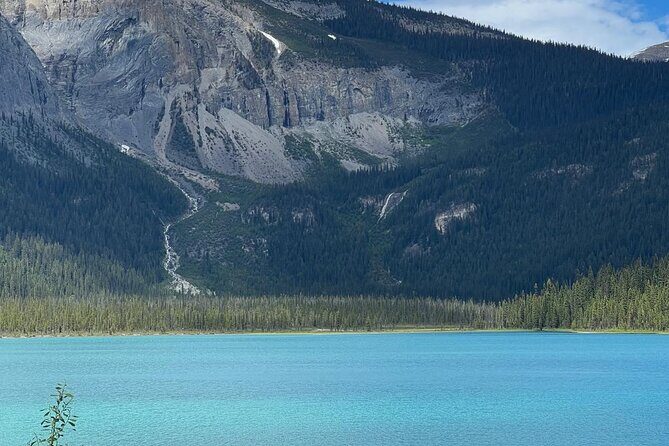 Moraine Lake Lake Louise Emerald Lake Banff Town & Natural Bridge - The Sum Up: Who Is This Tour Best For?