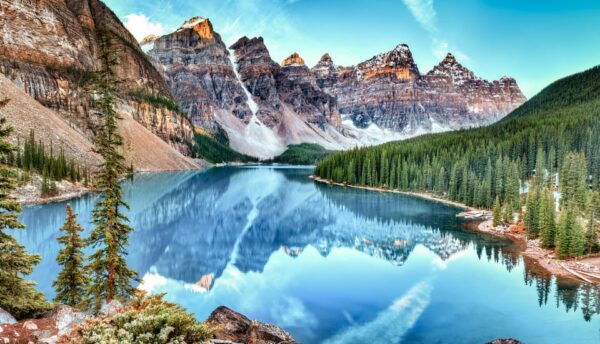Moraine Lake & Lake Louise Half Day Private Tour - Jewel of the Rockies: Lake Louise