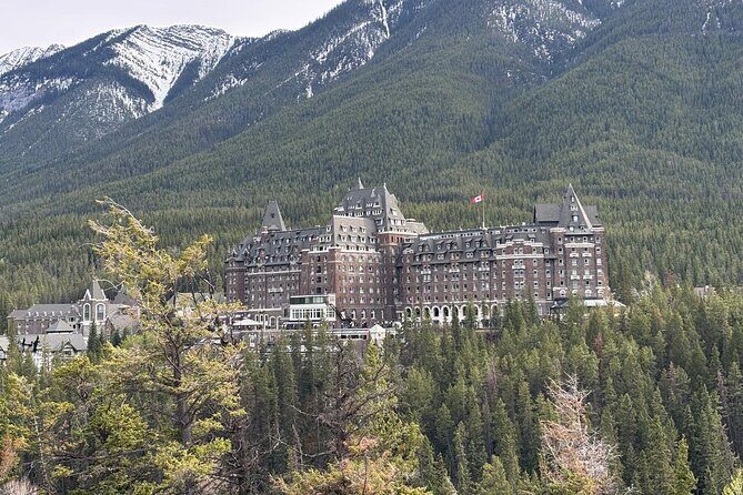 Moraine Lake & Louise & Banff Day Tour From Calgary-Canmore-Banff - FAQs  