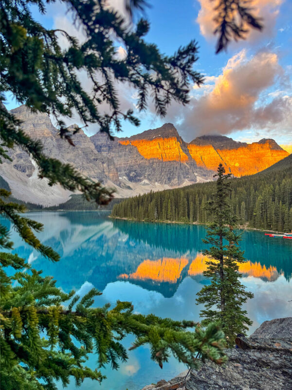 Moraine Lake Sunrise 3-Hour Tour from Banff and Canmore - Three hours gives the visit room to breathe