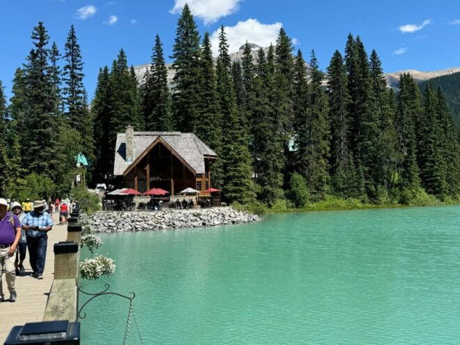 Moraine,Lake Louise ,Emerald Lake,Johnston Canyon &Banfftour - Customer Feedback and Ratings