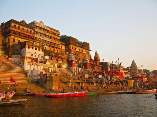 Morning Aarti With Boat Ride & Rooftop Breakfast - The Sum Up