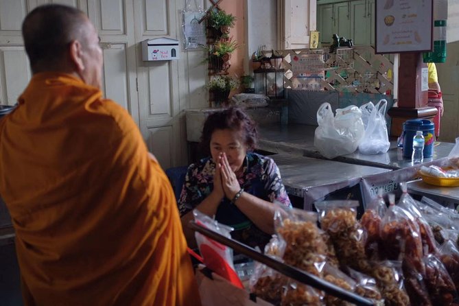 Morning Buddhist Almsgiving and Temple & Market Tour - Common Questions