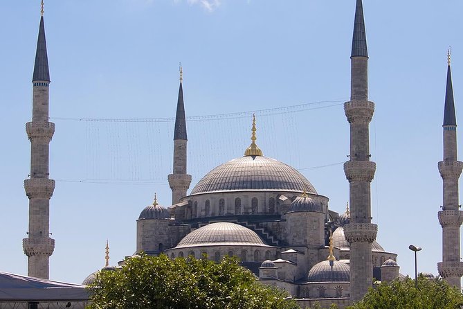 Morning Istanbul: Half-Day Tour With Blue Mosque, Hagia Sophia, Hippodrome and Grand Bazaar - Common Questions