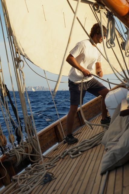 Morning Sail on a Classic Ketch - Experience Highlights