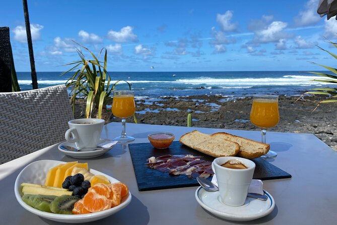Morning Tai Chi Stretching on the Lava Beach and Organic Breakfast in Lanzarote - Experience an Organic Breakfast in Lanzarote