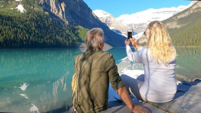 Morning Tour at Moraine Lake(2hrs) & Lake Louise(2hrs) - Tour Inclusions and Comforts