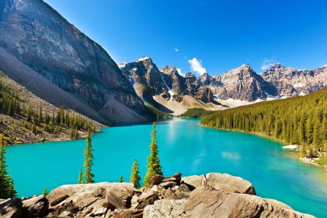 Morning Tour at Moraine Lake(2hrs) & Lake Louise(2hrs) - Pickup and Drop-off Locations