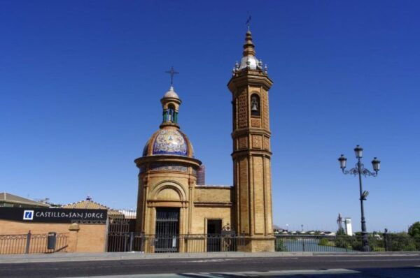 Morning Walk, Breakfast, Market Visit, Tasting and Lunch - The Sum Up