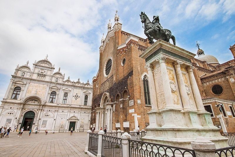 Morning Walking Tour in Venice - The Mercerie, a link between two landmarks