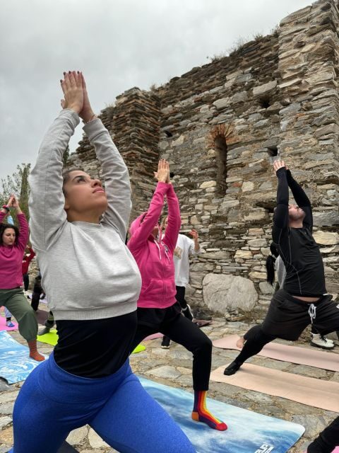 Morning Yoga & Hike in Santorini, Stillness & Local Vibes - Why the Location Matters