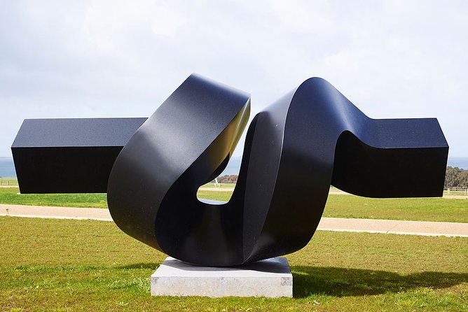 Mornington Peninsula Luxury Lunch, Wine Tasting & Pt Leo Art Walk - Winery Estates and Wine Tasting