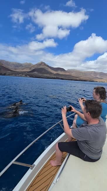 Morro Jable: boat tour for private group. Food and drink. - Exploring the Morro Jable Private Boat Experience