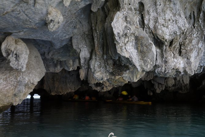 Most Favorite Full Day Boat Tour With Kayaking in Lan Ha Bay, Ha Long Bay - Onboard Lunch Experience