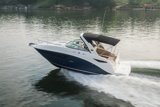 Motor Yacht (2020)Luxury Private Cruise Around Santorini - Traveler Experiences and Testimonials