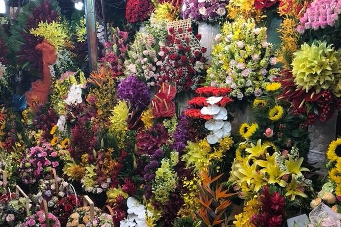 Motorbike -Vietnamese Dishes- Local Mates Private Tour - Common Questions