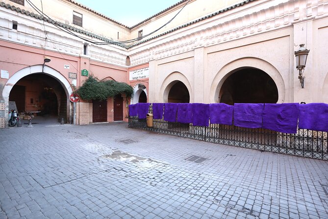 Mouassine the Real Traditional Moroccan Hammam - Exfoliation With Black Soap and Kessa Glove