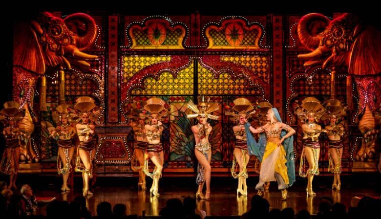 Moulin Rouge Paris Ticket - Dress well and pack light