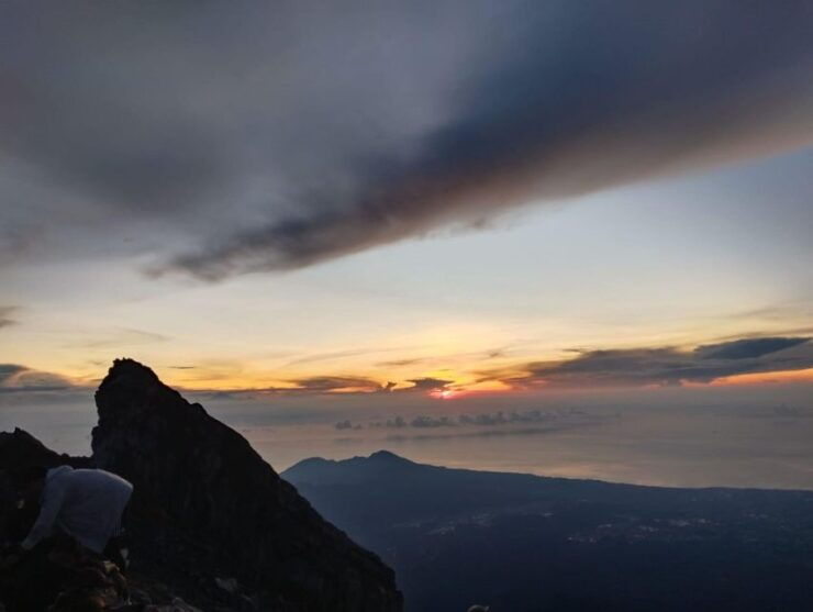Mount Agung Sunrise Trekking Private Tour - Experience Highlights